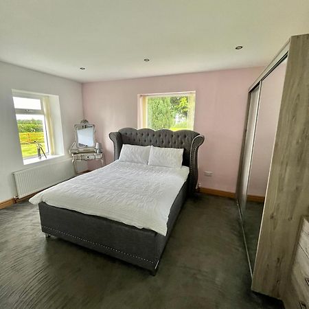 Unique Countryside Stay Dundrod Dış mekan fotoğraf